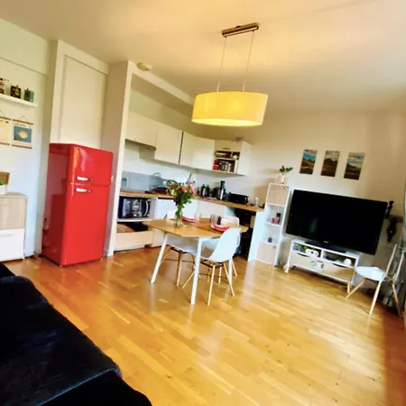 아파트 1-bedroom Near The Center